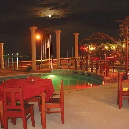 Menabria Hotel 3*